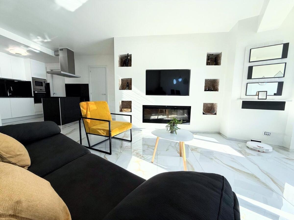 Appartement Piso Con Vistas Al Mar Y Plaza De Garaje *