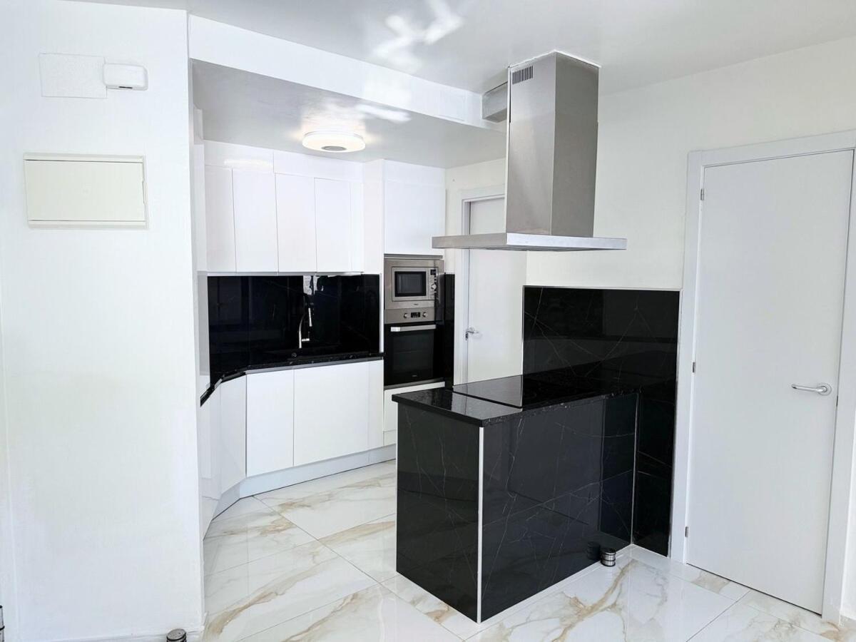 Appartement Piso Con Vistas Al Mar Y Plaza De Garaje Benidorm